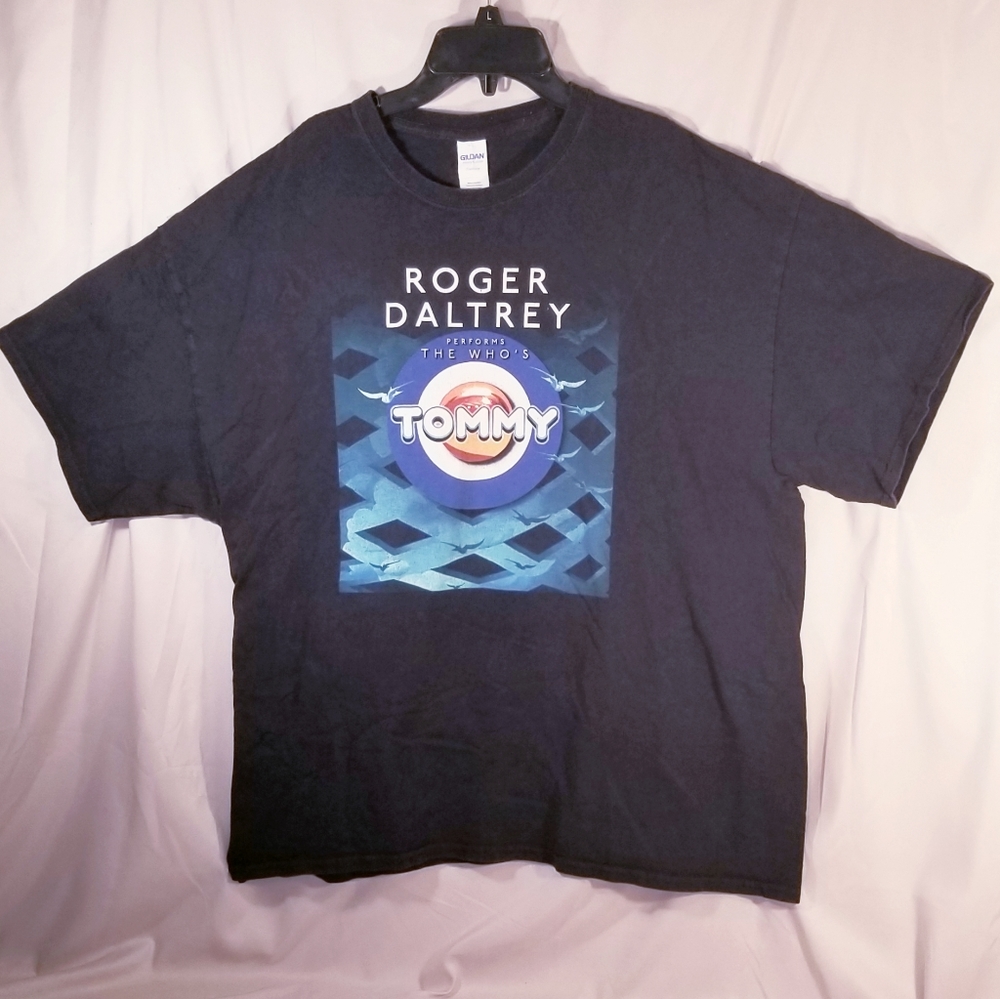 Roger Daltrey Performs The Who 2018 Tour shirt XXL